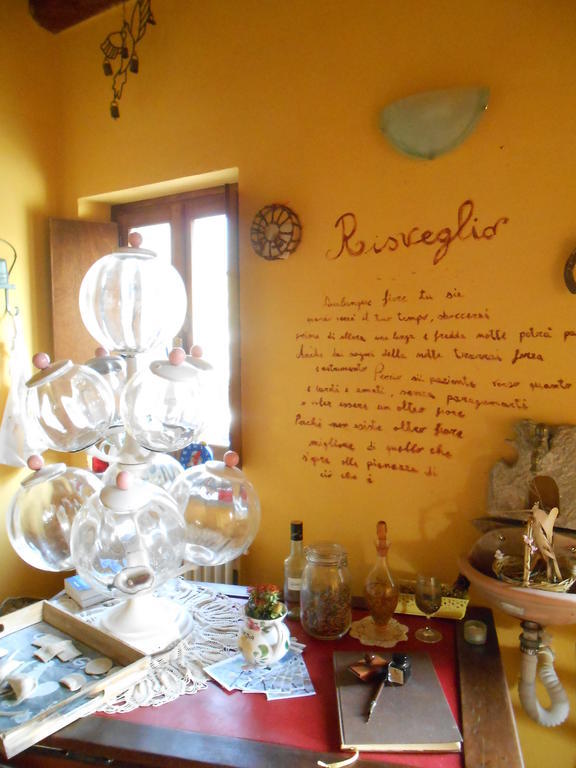 Azienda Agrituristica Risveglio Naturale Varese Ligure Eksteriør bilde