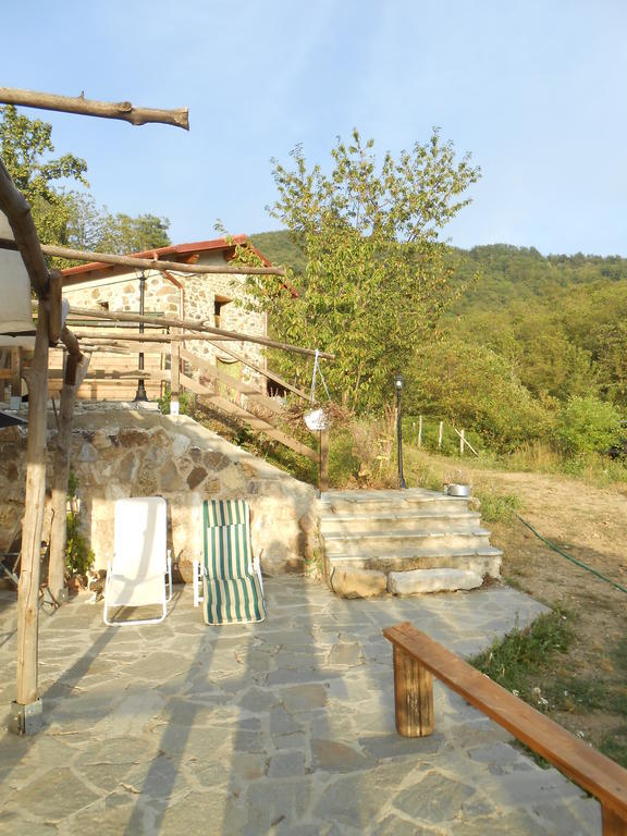 Azienda Agrituristica Risveglio Naturale Varese Ligure Eksteriør bilde