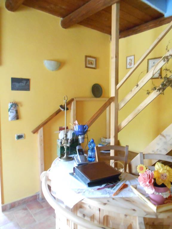 Azienda Agrituristica Risveglio Naturale Varese Ligure Eksteriør bilde