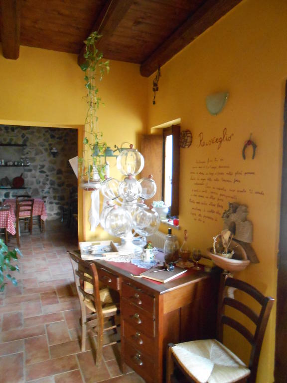 Azienda Agrituristica Risveglio Naturale Varese Ligure Eksteriør bilde