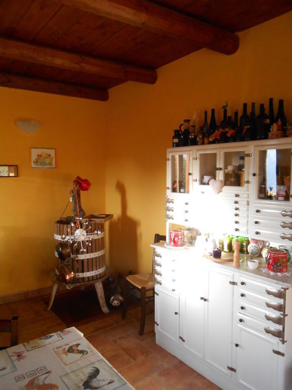 Azienda Agrituristica Risveglio Naturale Varese Ligure Eksteriør bilde